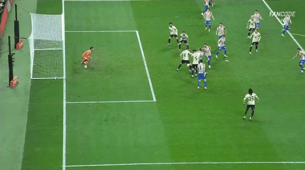 包含进球无效！VAR视频裁判介入，裁定越位在先，进球被判无效！的词条